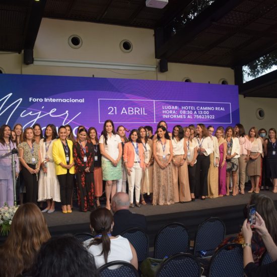 Mujer, empresa y desarrollo - 9